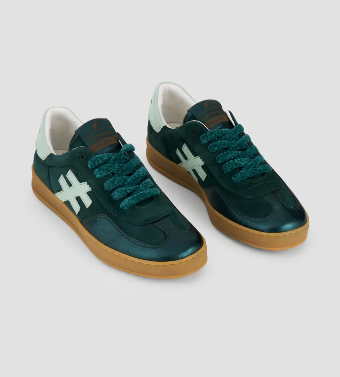 another_trend__av_green_l_2.webp ANOTHER TREND - A032v620 Green Laced Trainer