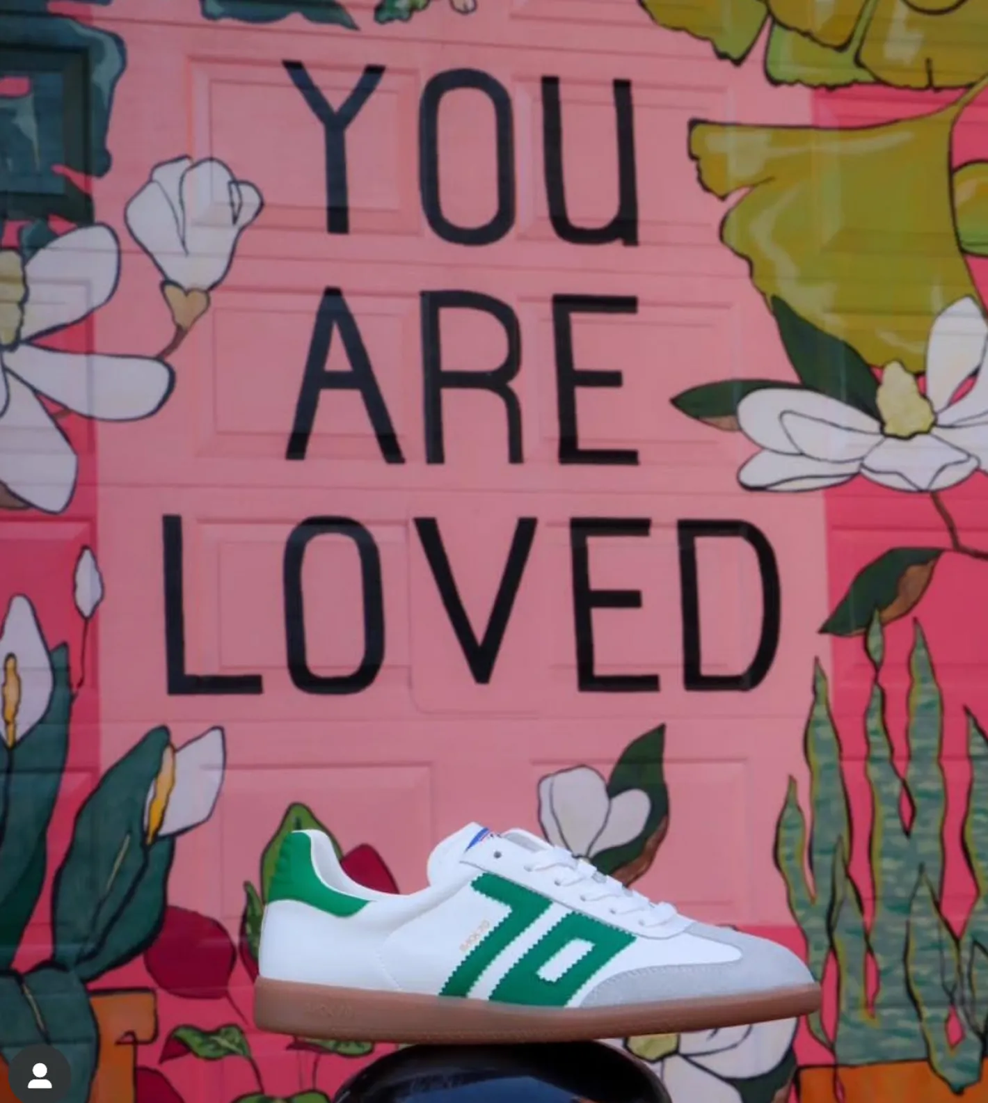 back____white_amp_green_t_1.webp Back 70 - 2505-13 White & Green Trainer