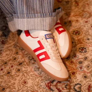 Back 70 - 2505-09 White & Red Trainer