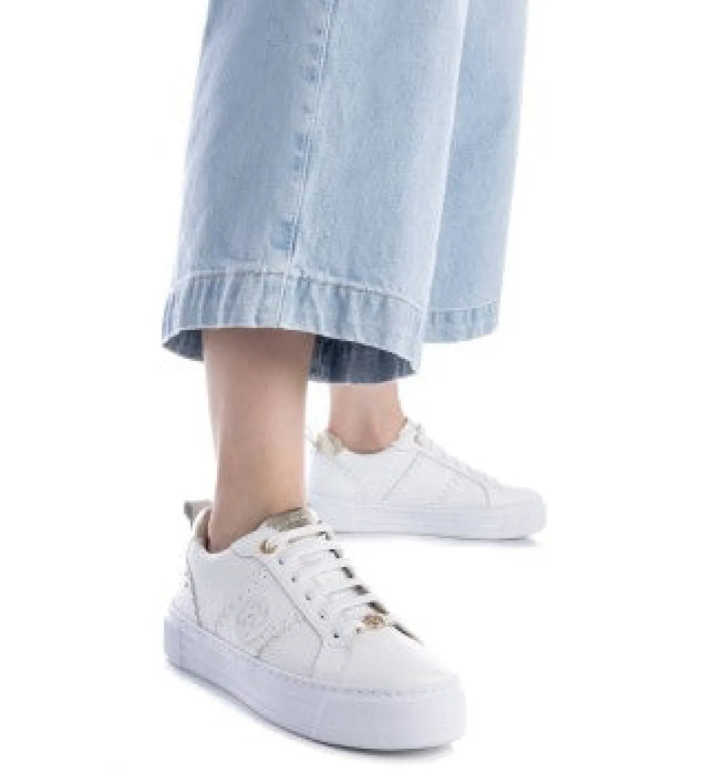 carmela___white_trainer_1.webp Carmela - 162057 White Trainer
