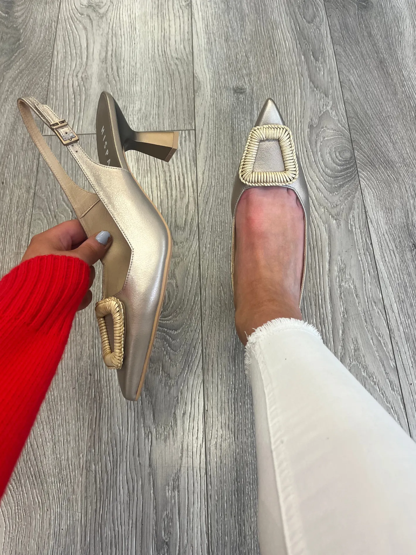 hispanitas__hv_gold_leath_0.webp Hispanitas - HV253910 Gold leather Slingback