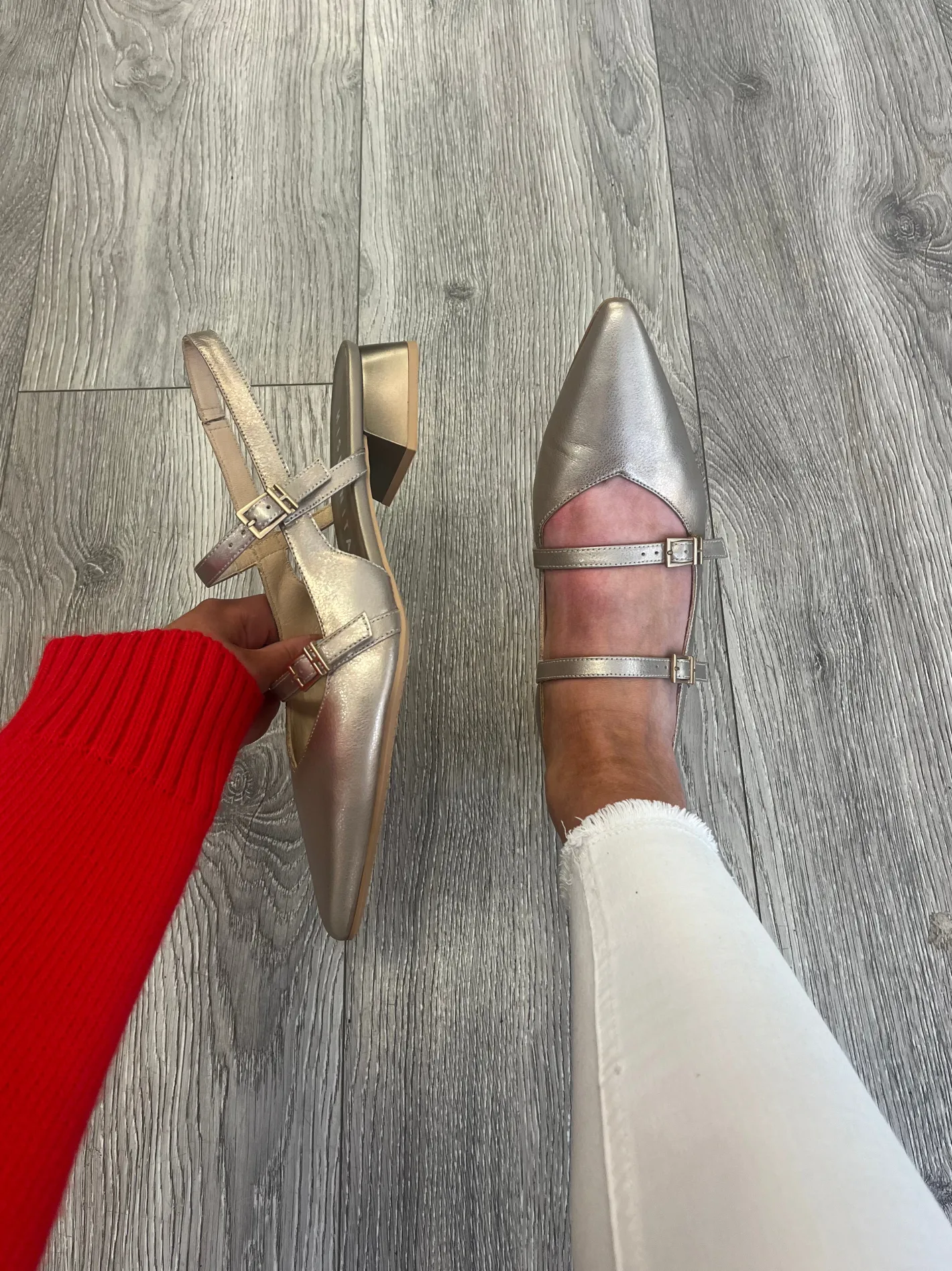 hispanitas__hv_gold_mary__0.webp Hispanitas - HV253922 Gold Mary Jane Slingback