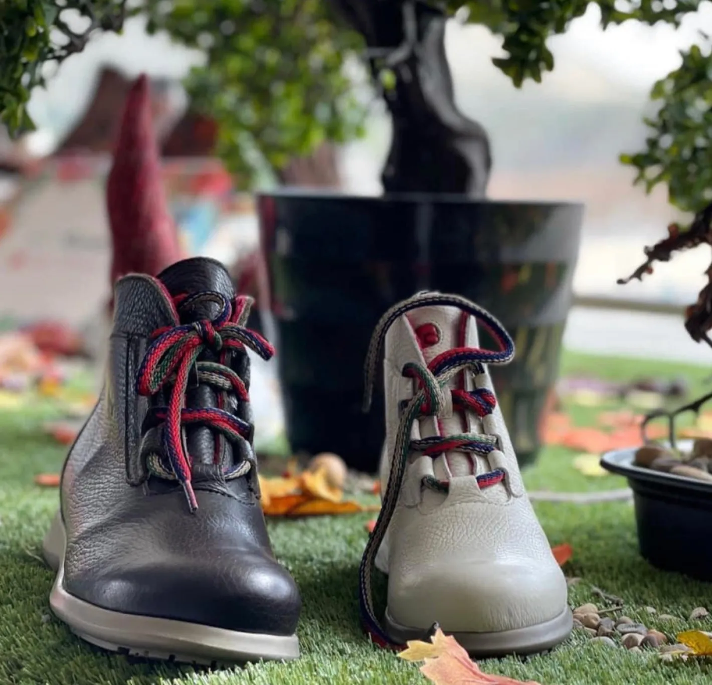 jose_saenz___navy_ankle_b_1.webp Jose Saenz - 2082 Navy Ankle Boots