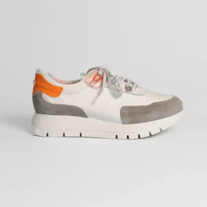 Jose Saenz - 2287 White and Grey Trainer