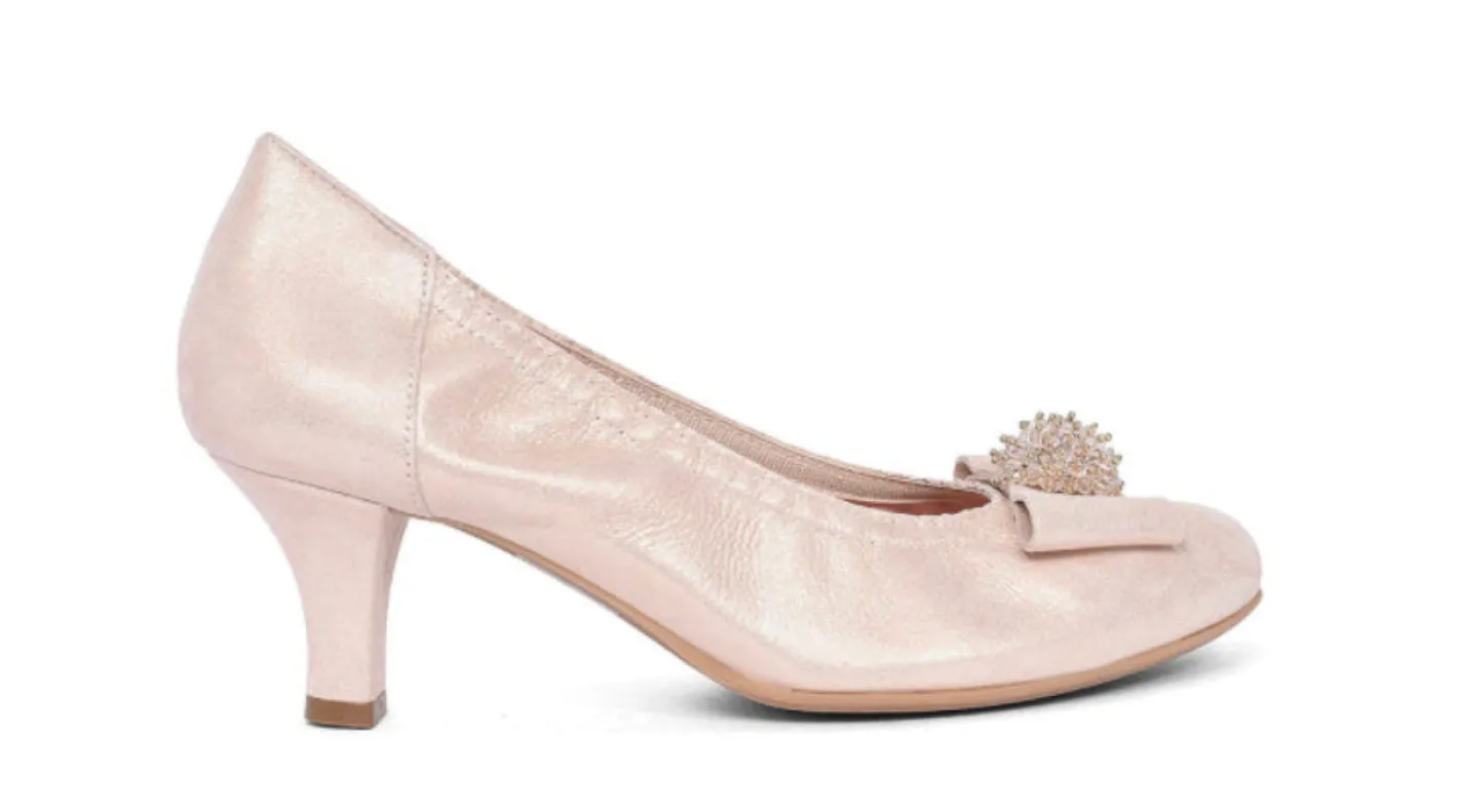 le_babe___blush_pink_cour_0.webp Le Babe - 3047 Blush Pink Court Shoe with a Kitten Heel*