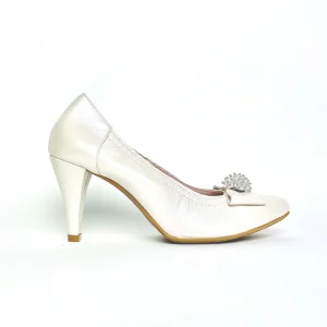 Le Babe - Ivory Cluster Med Heel Court Shoe*