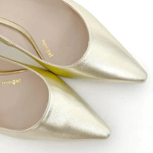 Lodi - Jona Gold Leather Court with a Kitten heel