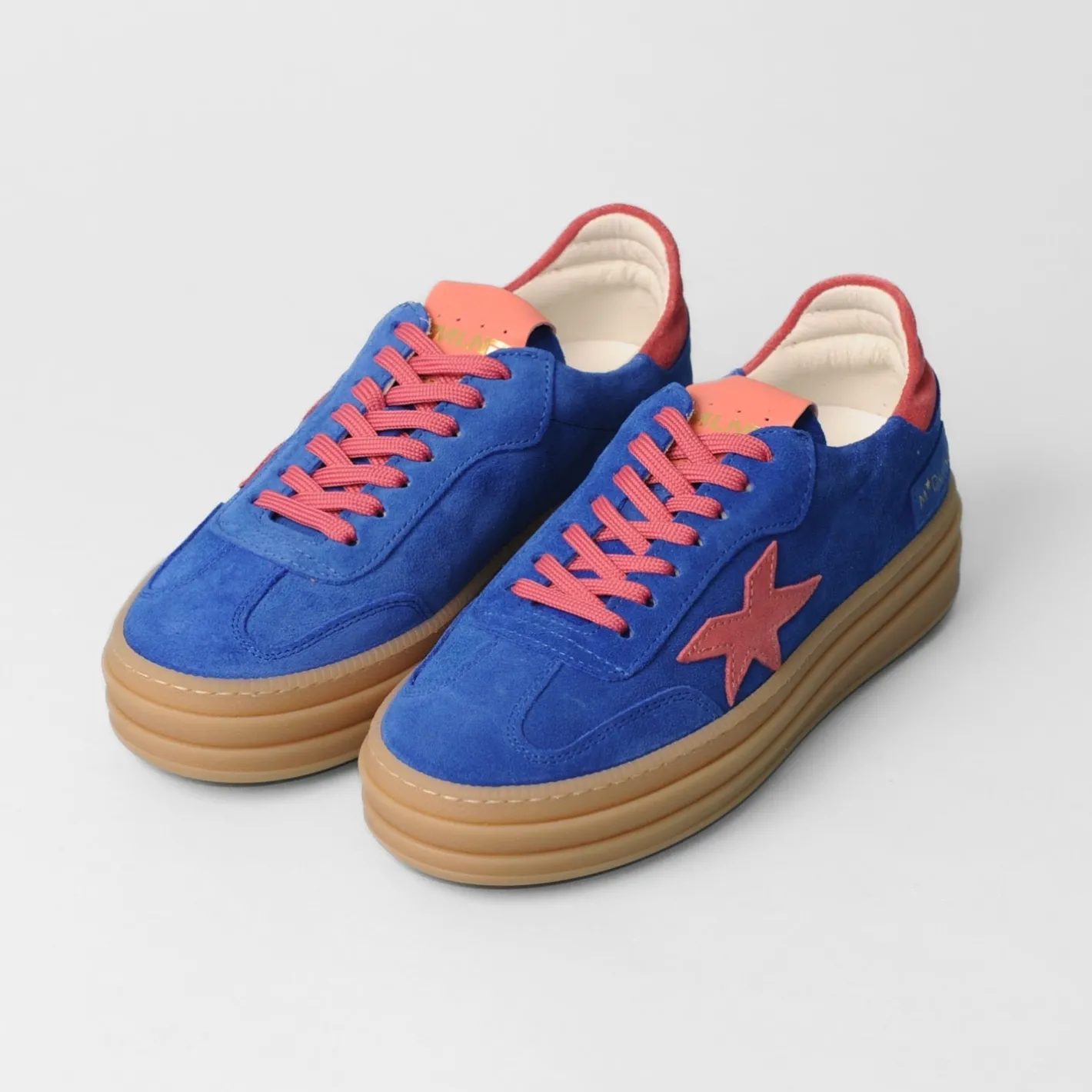 meline___z_blue_platform__3.webp Meline - 526 Z Blue Platform Trainer