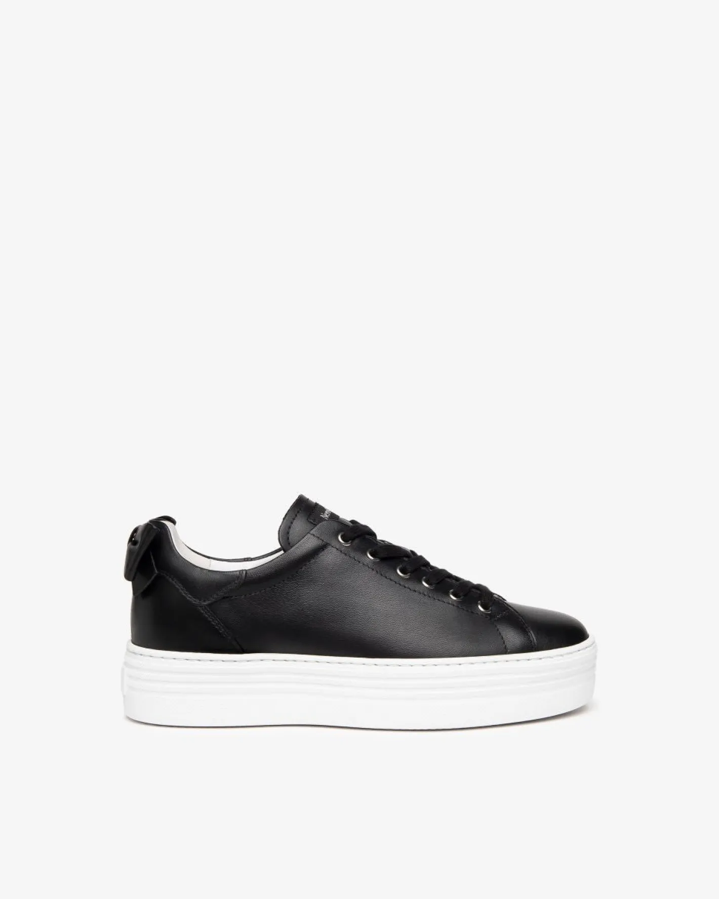 nerogiardini__ed_black_bo_0.webp NeroGiardini - E306520D Black Bow Leather Trainer