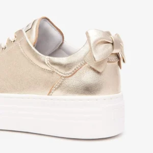 NeroGiardini - E513020D Gold Bow Trainer