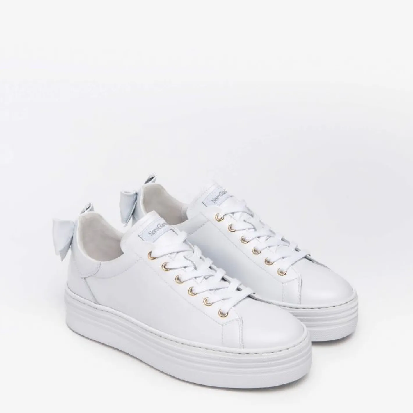 nerogiardini__white_bow_t_1.webp NeroGiardini - White Bow Trainer