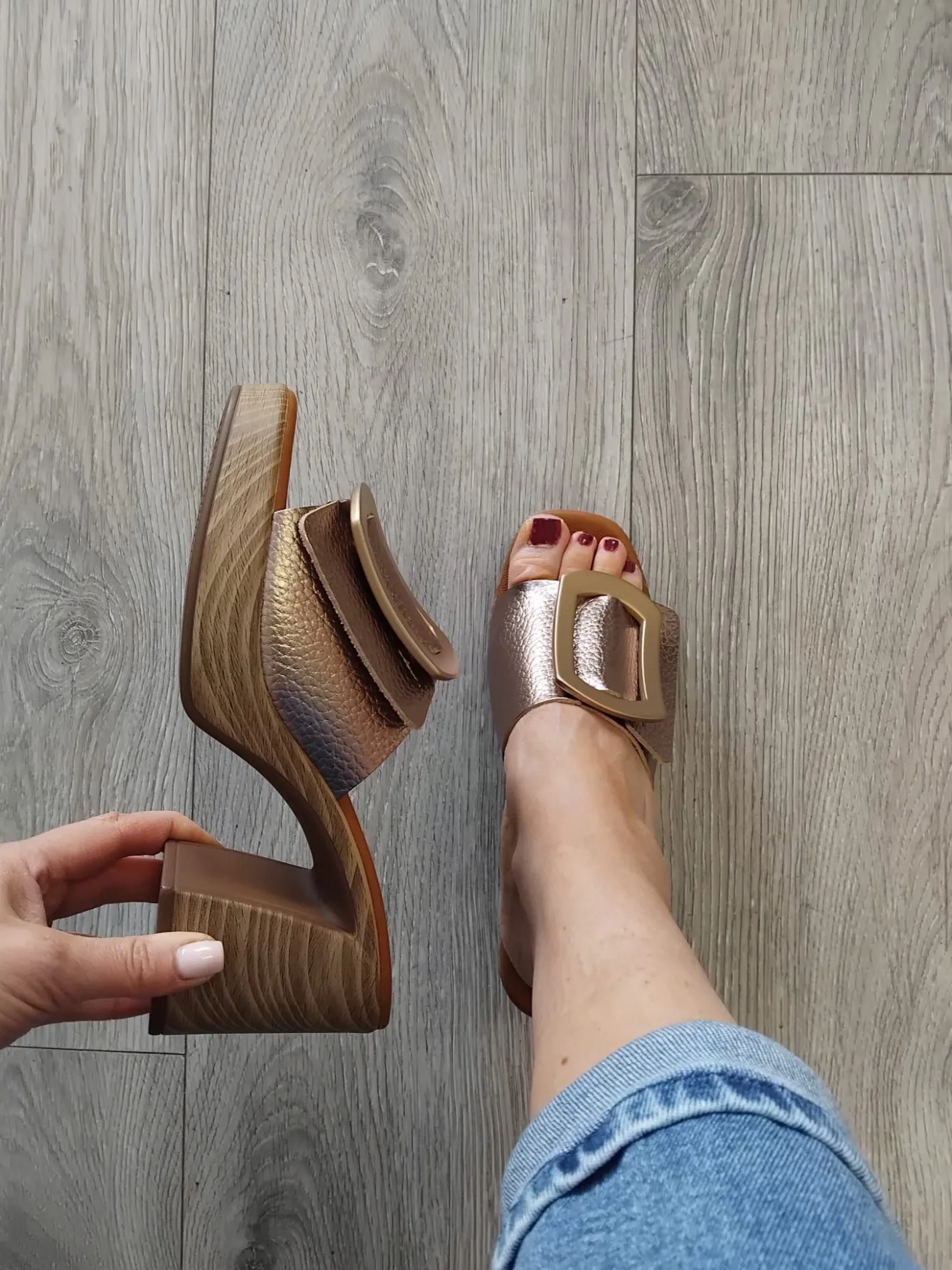 oh_my_sandals___bronze_pl_0.webp Oh My Sandals - 5631 Bronze Platform Mule