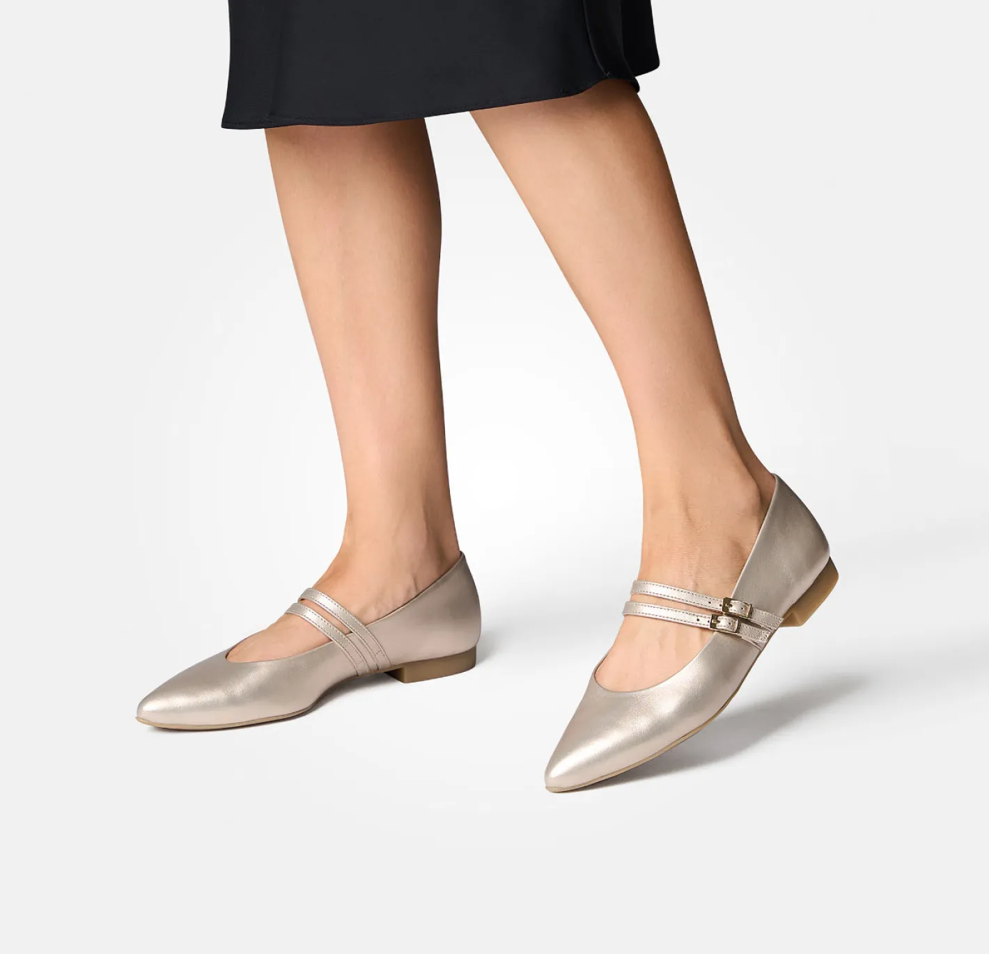 paul_green___gold_balleri_1.webp Paul Green - 1022 Gold Ballerina Pump