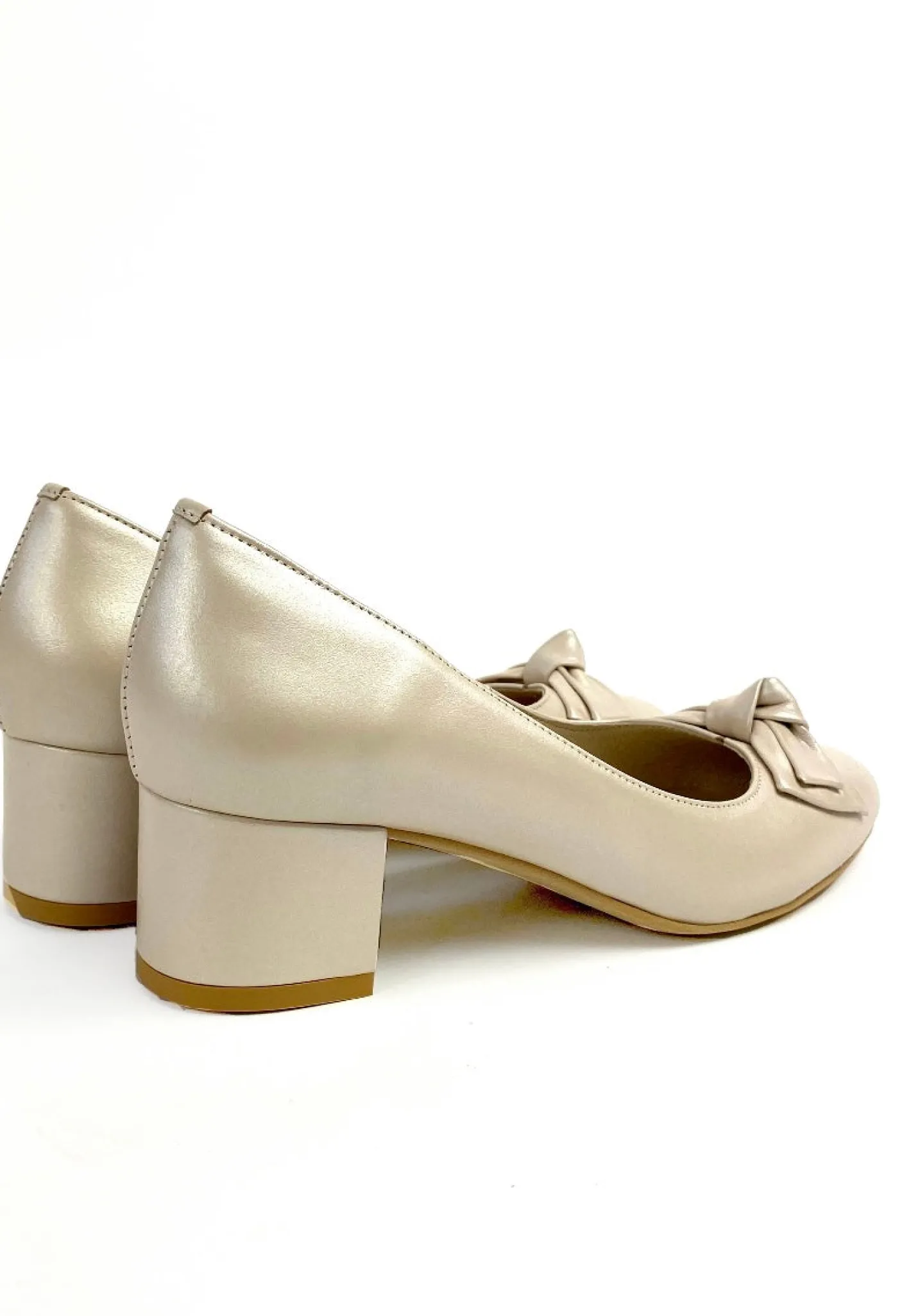 rachels__s_cream_bow_cour_2.webp Rachel's Rachels - S7705 Cream Bow Court Shoe
