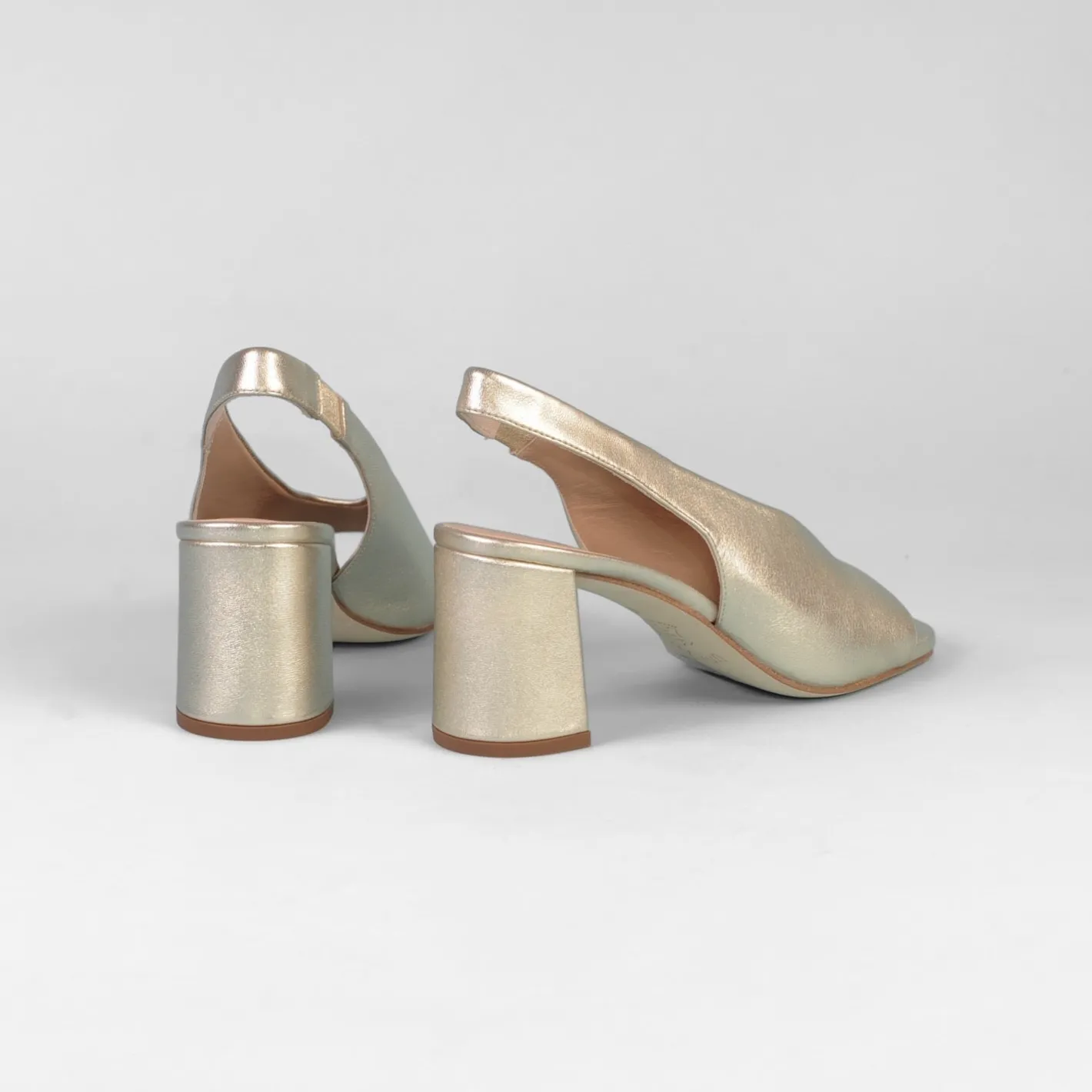 unisa__mondy_gold_slingba_3.webp Unisa - Mondy Gold Slingback