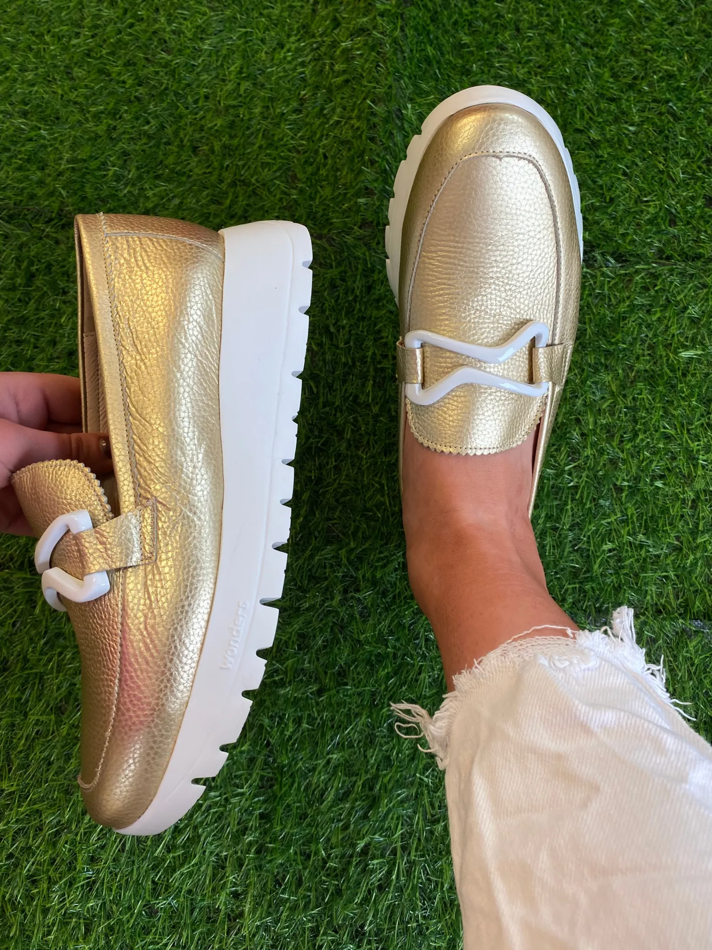 wonders__a_gold_wedge_loa_0.webp Wonders - A-2480 Gold Wedge Loafer