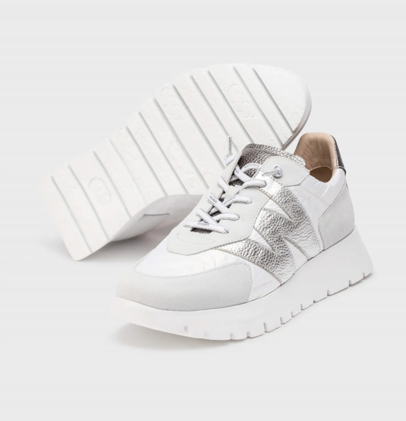 wonders__a_white_and_silv_2.webp Wonders - A-2464 White and Silver Slip On Trainer