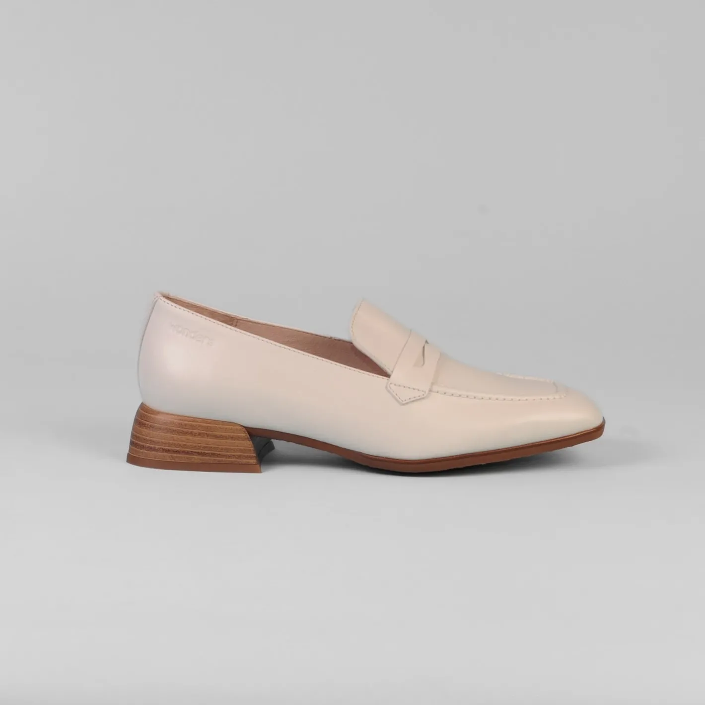 wonders__c_ivory_loafer_0.webp Wonders - C-7122 Ivory Loafer