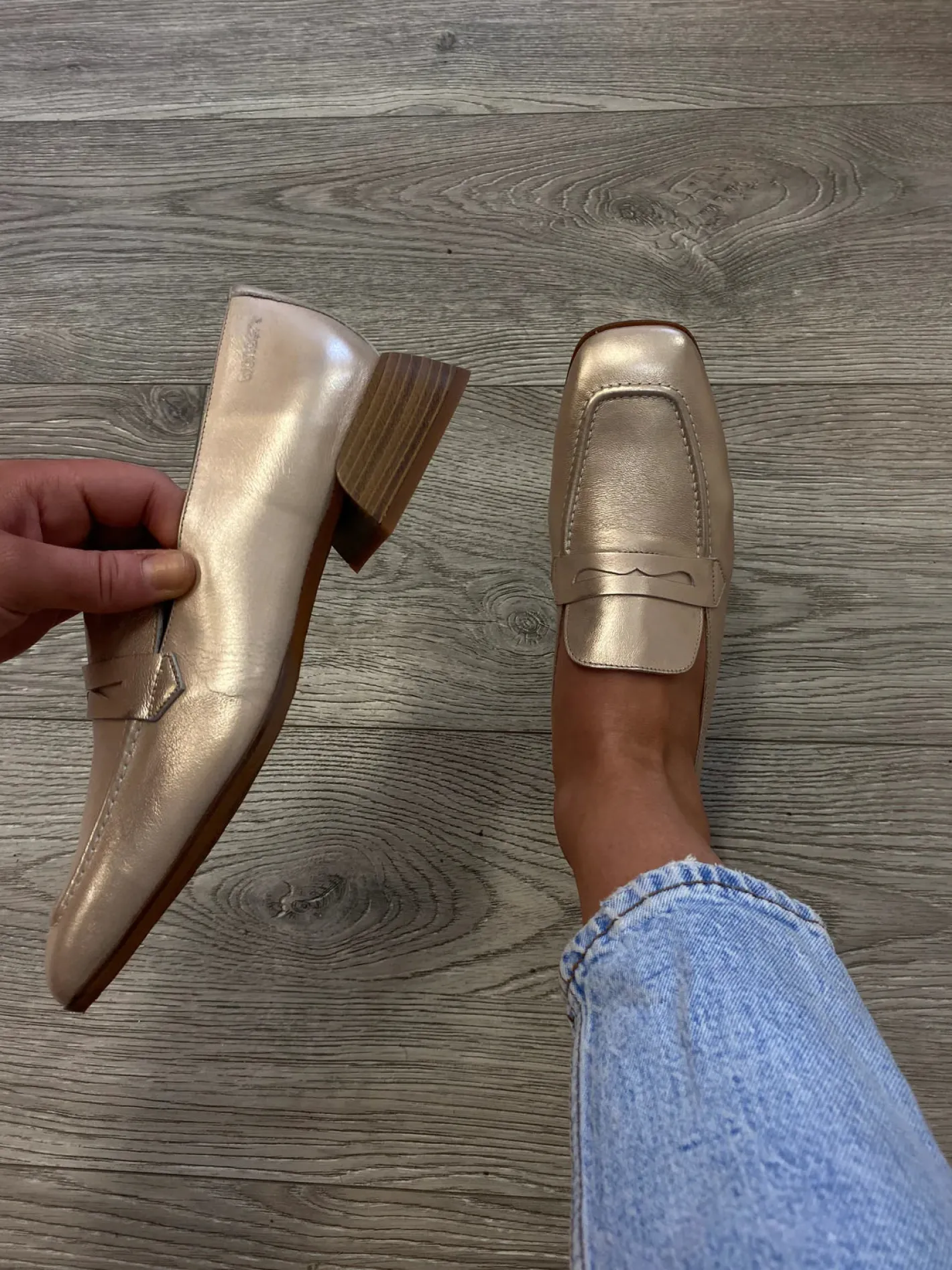 wonders__c_metallic_gold__4.webp Wonders - C-7122 Metallic Gold Loafer