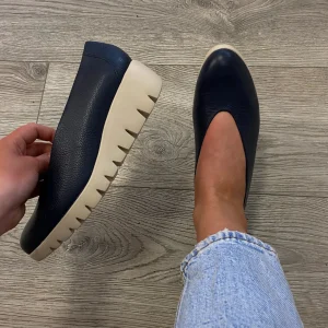 Wonders - C-33100 Navy “Fly” Wedge Shoe