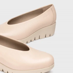 Wonders - C-33100 Nude Wedge “Fly” Shoe