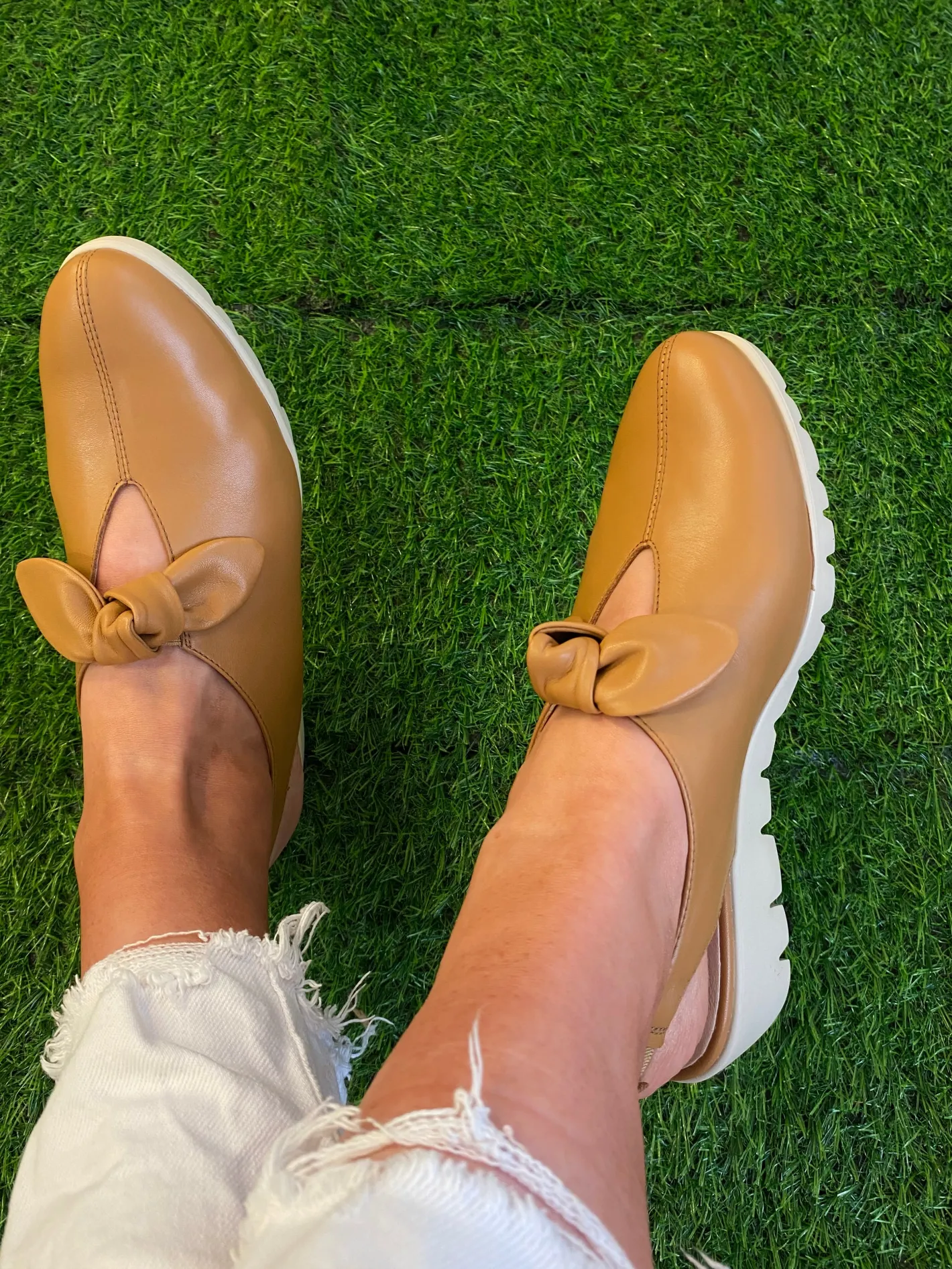 wonders__c_tan_wedge_slin_2.webp Wonders - C-33315 Tan Wedge Slingback