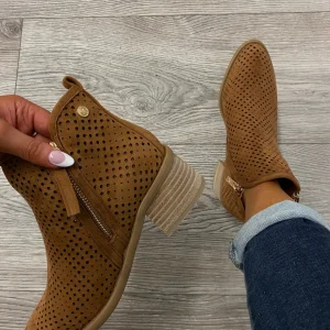 XTI - 143961 Camel Ankle Boot